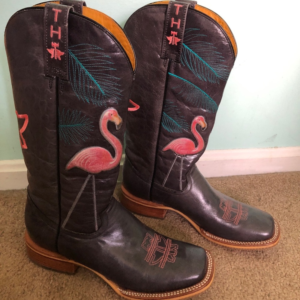 Hand Embroidered Cowgirl Boots